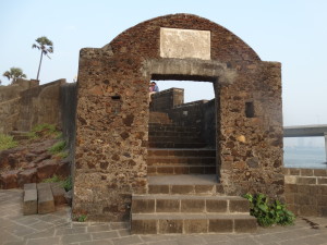 Mumbai The Glittering Metropolis of India Bandra Fort 300x225 Mumbai The Glittering Metropolis of India