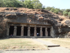 Mumbai The Glittering Metropolis of India Elephanta Caves 300x225 Mumbai The Glittering Metropolis of India