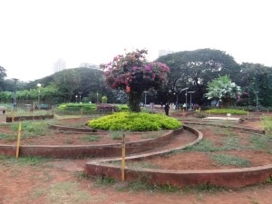 Mumbai The Glittering Metropolis of India Hanging Gardens 300x225 Mumbai The Glittering Metropolis of India