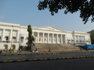Mumbai The Glittering Metropolis of India Town Hall 300x225 Mumbai The Glittering Metropolis of India